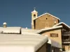 Vue de l'église en hiver