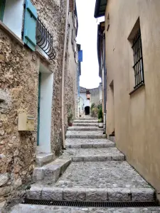 Gasse im Dorf (© JE)