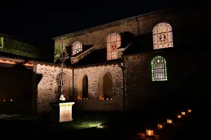 Petit cloître en nocturne