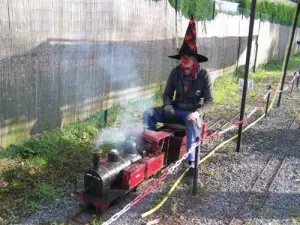 Halloween bij Mini Train du Lyonnais Mountains