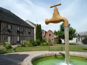 Fontaine derrière la Mairie 