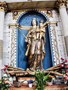 Statua della Madonna Liberatrice (© JE)