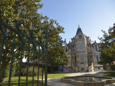 Salon De Provence Tourism Holidays Weekends