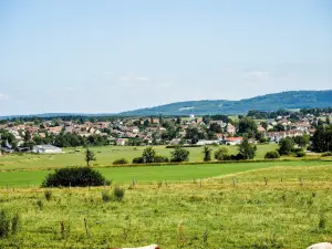 Village de Saône, vu de la route Besançon-Nancray (© J.E)