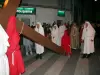 Jueves Santo: procesión de penitentes blancos de Saugues