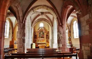 Sébazac - L'intérieur de l'église Saint-Barnabé 