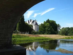 Cher und Schloss Selles-sur-Cher 2 Schritte vom Fremdenverkehrsbüro