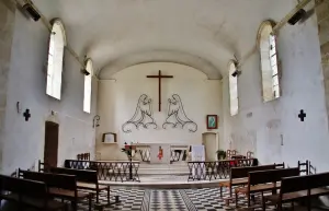 El interior de la iglesia