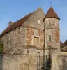 Private Mansion of Vermandois - Monument in Senlis