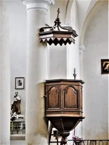 Chaire de l'église de Motey-sur-Saône (© J.E)