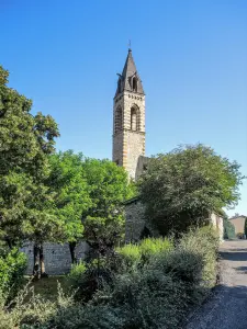 Klokkentoren van de voormalige abdij Saint-Dominique, in La Baume (© JE)