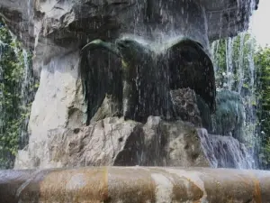 Fontana delle 4 valli: l'aquila