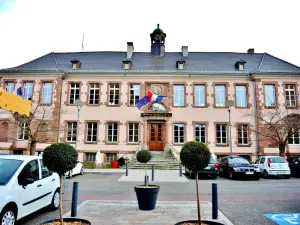 A prefeitura de Thann (© JE)