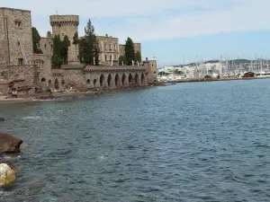 Théoule-sur-Mer (© Frantz)