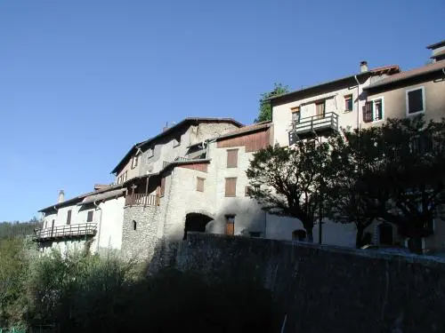 Théus Tourismus, Urlaub & Wochenende