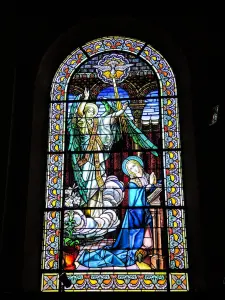 Glas in lood raam van de kerk (© JE)