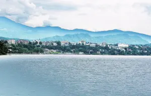 Thonon-les-Bains, vanaf de boot gezien (© Jean Espirat)