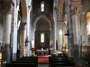 Intérieur de l'église Saint-Limin