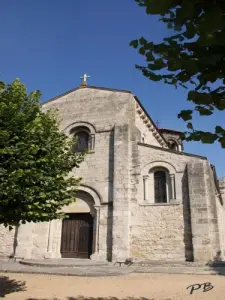 Église Saint-Limin du XIe siècle