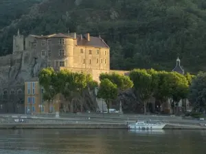 Tournon-sur-Rhône kasteel-museum