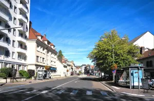 Avenue Pierre Brossolette