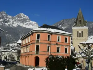 El pueblo de Ugine