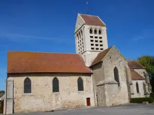 La Chapelle-Monthodon - church exterior