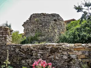 Ruines de la tour du guet (© J.E)