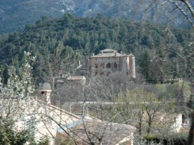 Download Vauvenargues village For iPhone