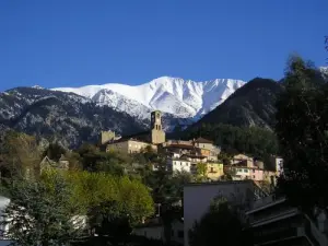 Vernet-les-Bains et le Canigou