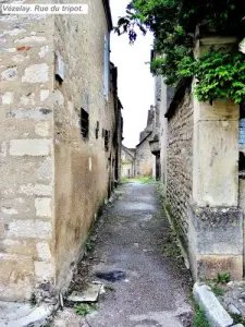 Street of the Tripot (© Jean Espirat)