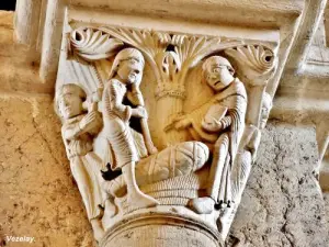 Capital: Saint-Benoît resuscitating a child (© J.E)