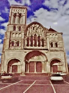 Façade de la basilique (© J.E)