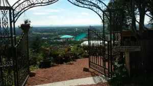 Jardins des Hurlevents sulle alture di Vichy