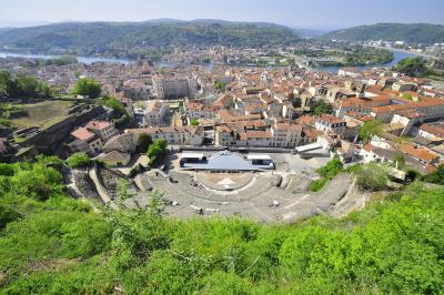 Vienne Tourism Holiday Guide Vienne Tourism Holiday Guide