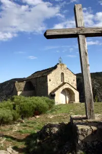 Saint - Loup kapel boven het meer Villefort