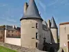 Castillo de Villeneuve-Lembron - Monumento en Villeneuve