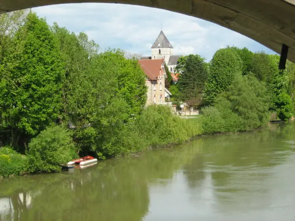 Villeneuve-sur-Aisne - Guide tourisme, vacances & week-end dans l'Aisne