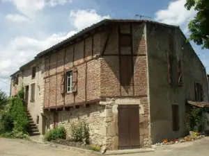 Maison ancienne de Vindrac-Alayrac