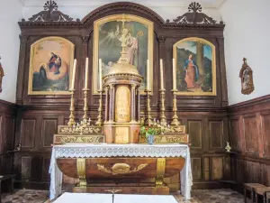 Church altarpiece (© JE)