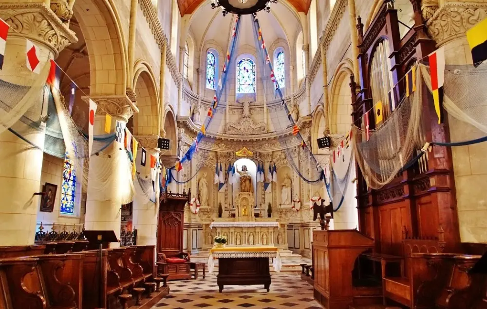Yport - Het interieur van de kerk van St. Martin