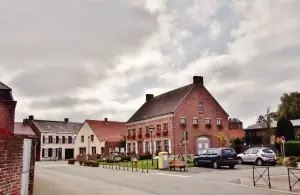 The village and its Town Hall