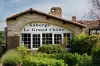 Auberge du Grand Chêne - Hotel Urlaub & Wochenende in Sillans-la-Cascade