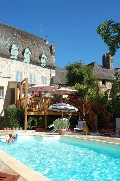 Auberge Saint Fleuret - Hotel vacanze e weekend a Estaing