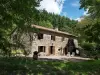 Beautiful farmhouse in mountain forest setting - Hôtel vacances & week-end à Saint-Pierre-sur-Doux