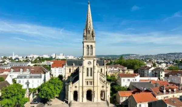 Le Berkane - Hôtel vacances & week-end à Argenteuil