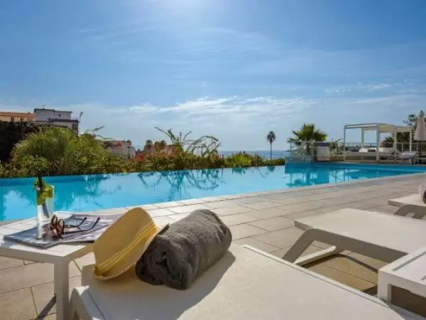 Best Western Plus Ajaccio Amirauté - Hotel vacaciones y fines de semana en Ajaccio