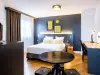 Best Western Plus Suitcase Paris La Défense - Holiday & weekend hotel in Bois-Colombes