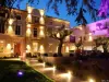 Boutique Hôtel La Villa MONTESQUIEU - Hotel de férias & final de semana em Laudun-l'Ardoise