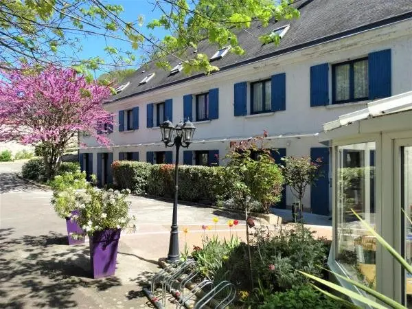 Castel Fleuri - Hotel Urlaub & Wochenende in Tours